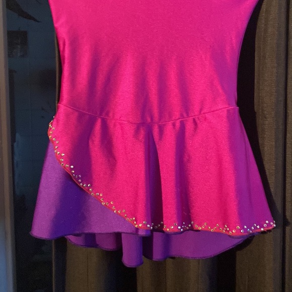 Gently used beautiful ballet or dancing or skating dress - Picture 7 of 8